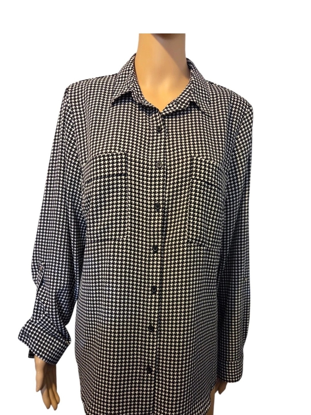 Apt. 9 Black and White Houndstooth Roll-tab Button-Up Women's Top Size L